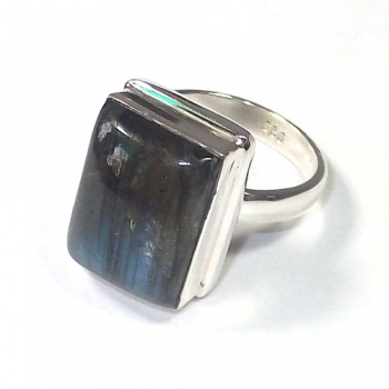 Solid silver blue fire labradorite finger ring